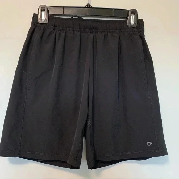 Gap Fit  black shorts with undershorts - Picture 1 of 7